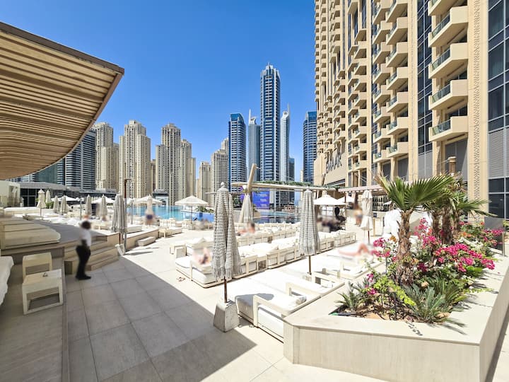 Pool, Executive Studio | Marina View | JW Marriott